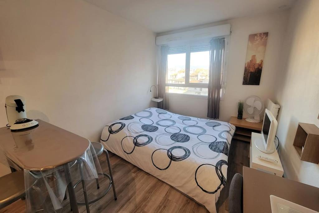Fully Equipped Apartment St Charles Station Марсель Экстерьер фото